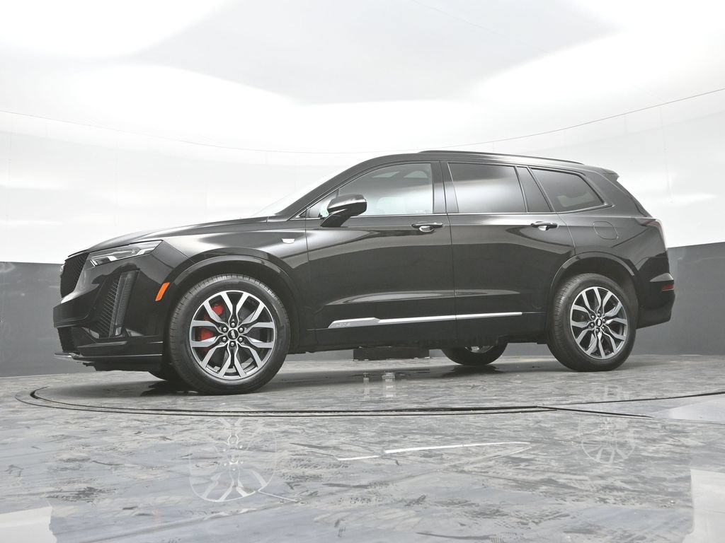 Certified 2023 Cadillac XT6 Sport w/ LPO, Floor Liner Package AWD/4WD image 24