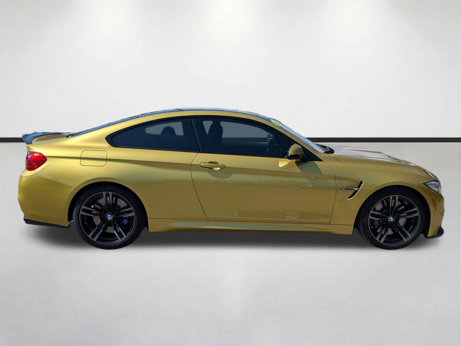 Used 2015 BMW M4 Coupe image 3