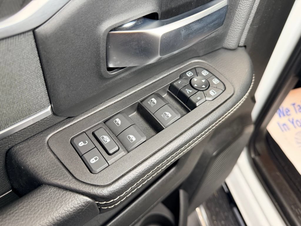 Used 2025 RAM 2500 Big Horn AWD/4WD image 4