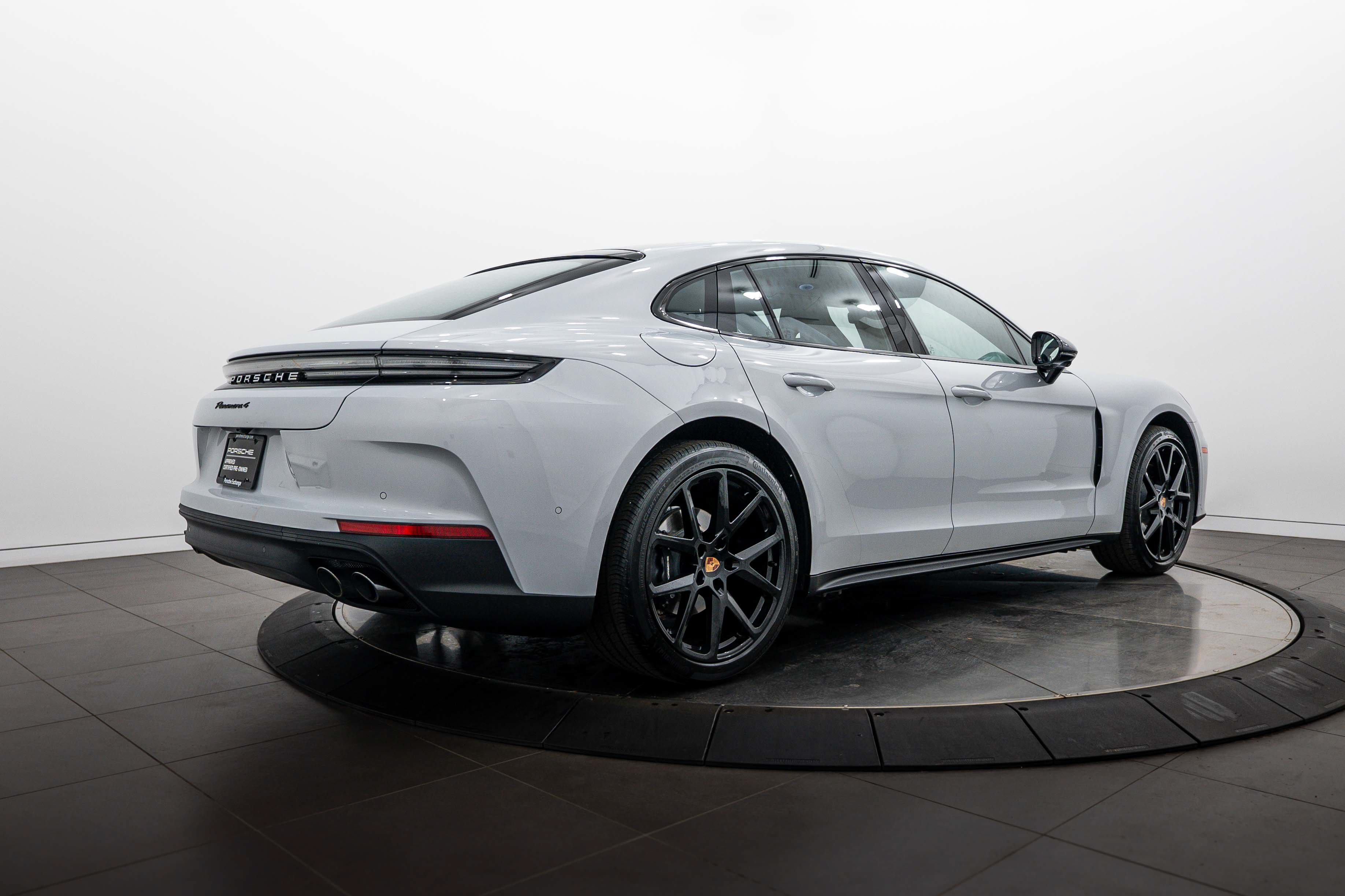 Certified 2026 Porsche Panamera 4 AWD/4WD image 7
