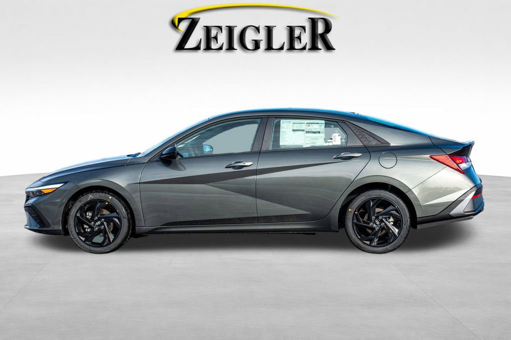 New 2026 Hyundai Elantra Sport image 4