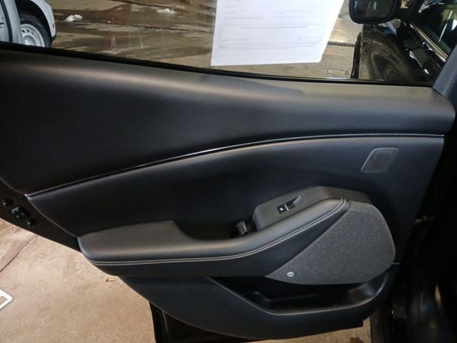 Used 2021 Ford Mustang Mach-E Premium image 39