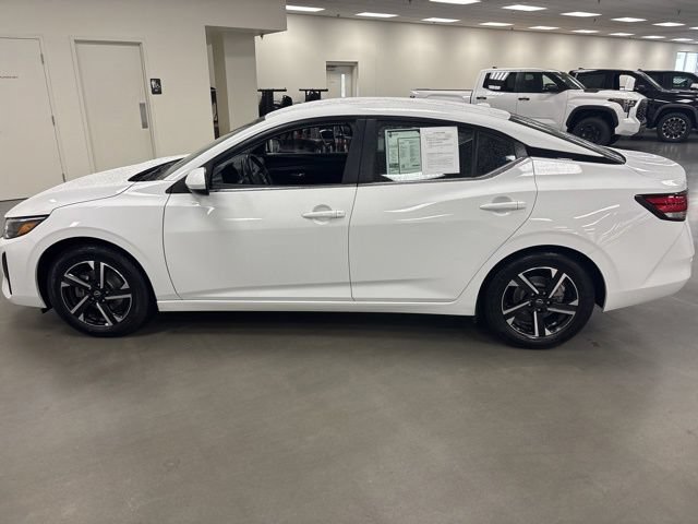 Used 2024 Nissan Sentra SV FWD image 4