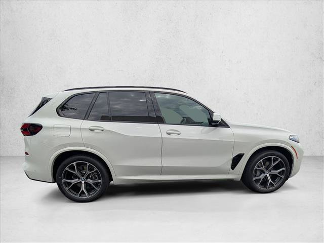 New 2026 BMW X5 xDrive50e w/ M Sport Package AWD/4WD image 7