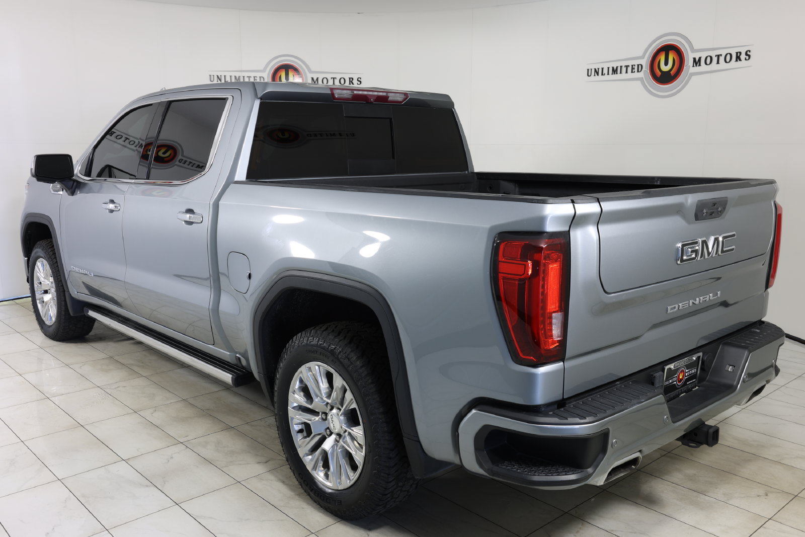 Used 2023 GMC Sierra 1500 Denali AWD/4WD image 4