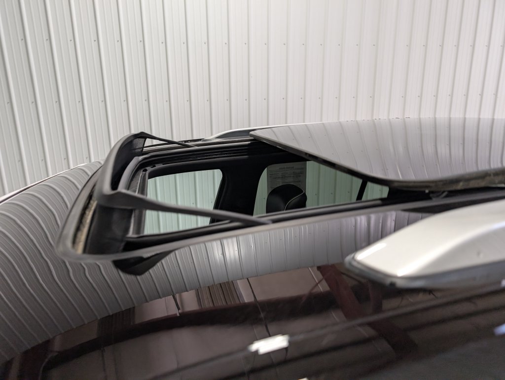 Used 2022 Jeep Grand Cherokee Summit AWD/4WD image 8