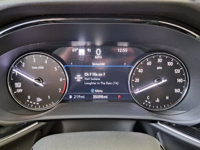 Used 2022 Buick Envision Avenir w/ Technology Package II image 9