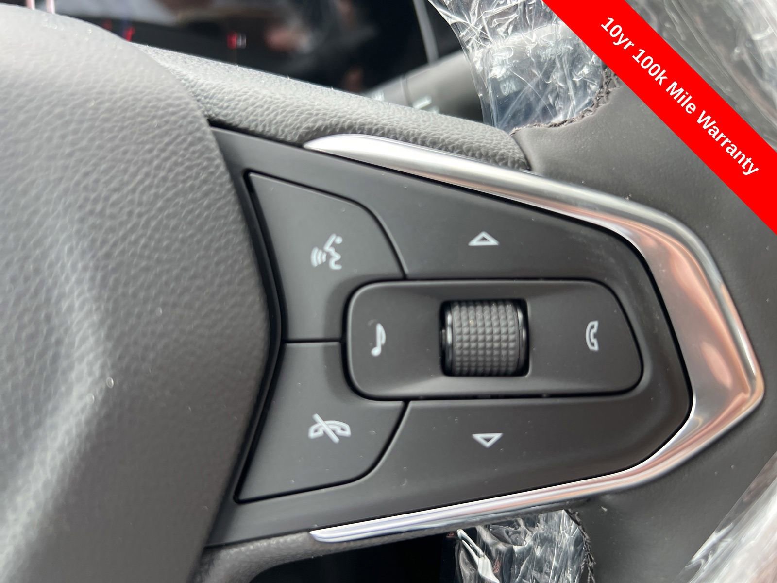 New 2026 Chevrolet Trax ACTIV w/ Driver Confidence Package FWD image 13
