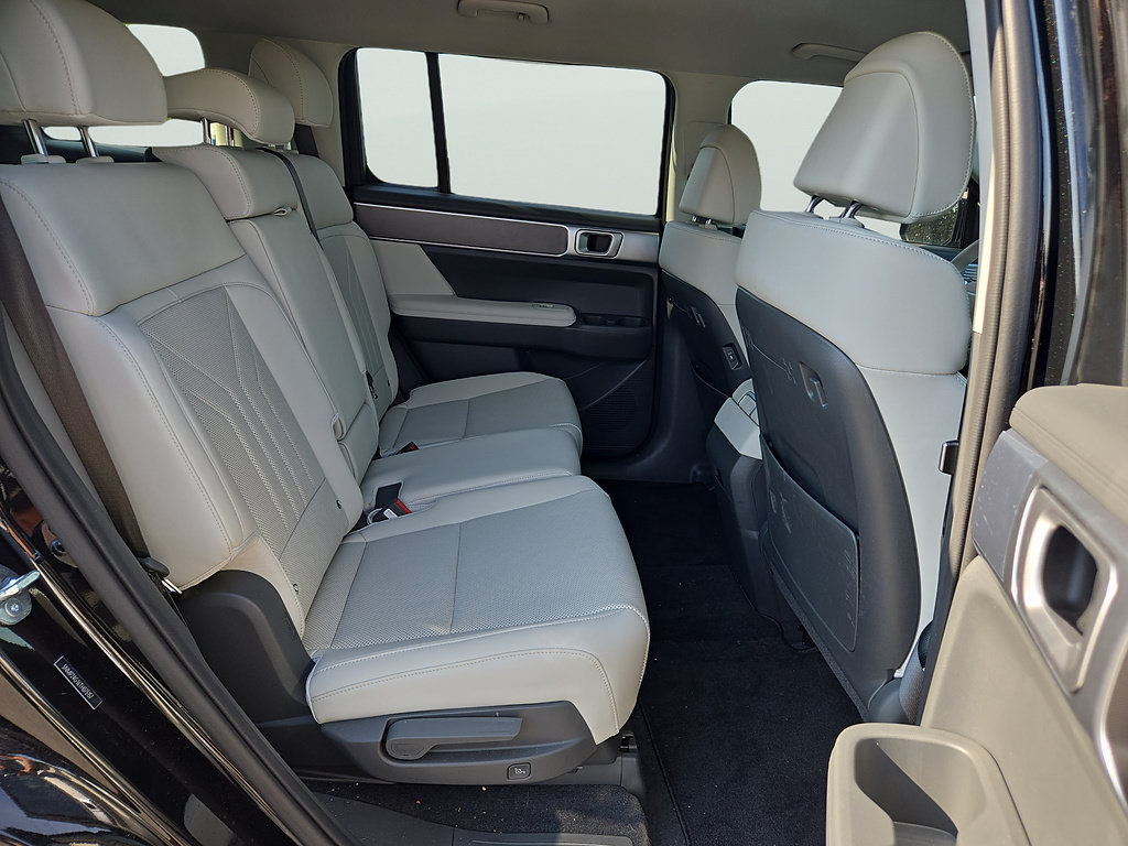 Certified 2026 Hyundai Santa Fe SEL FWD image 40
