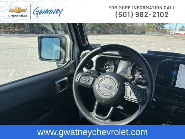 Used 2025 Jeep Gladiator Sport image 19
