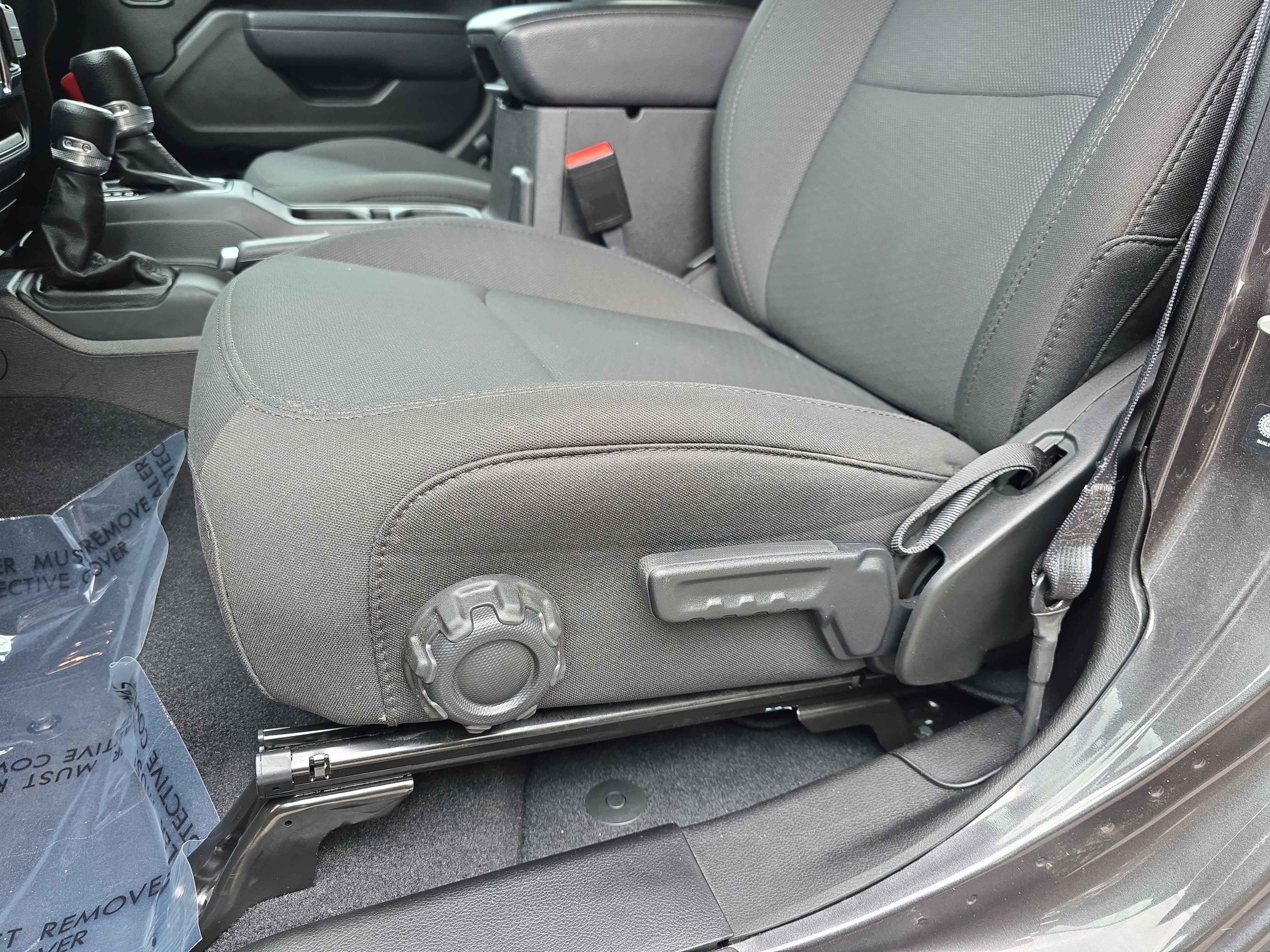 Certified 2023 Jeep Gladiator Sport AWD/4WD image 26
