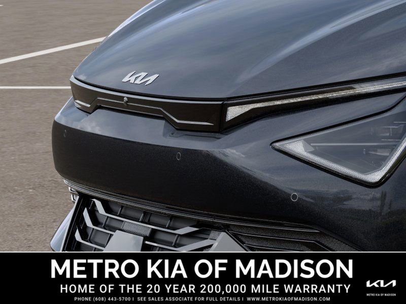 New 2025 Kia EV6 Wind image 12