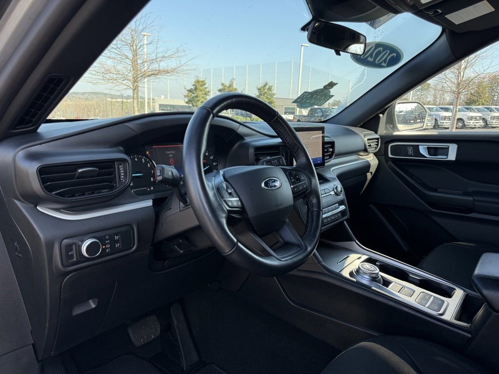 Certified 2020 Ford Explorer XLT image 10
