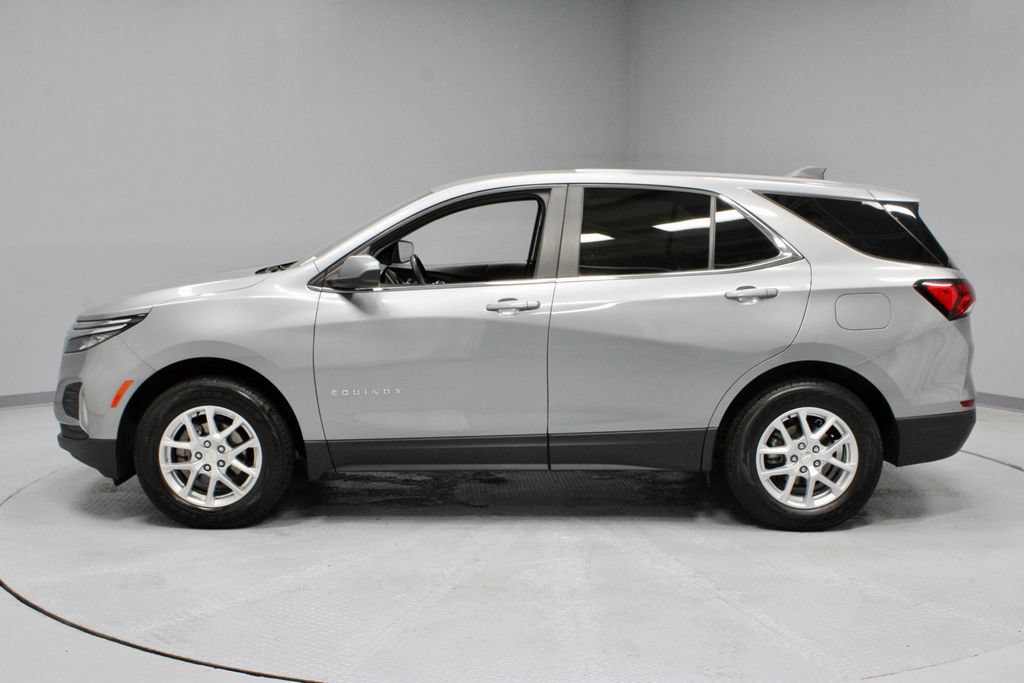 Used 2023 Chevrolet Equinox LT w/ Driver Convenience Package AWD/4WD image 9
