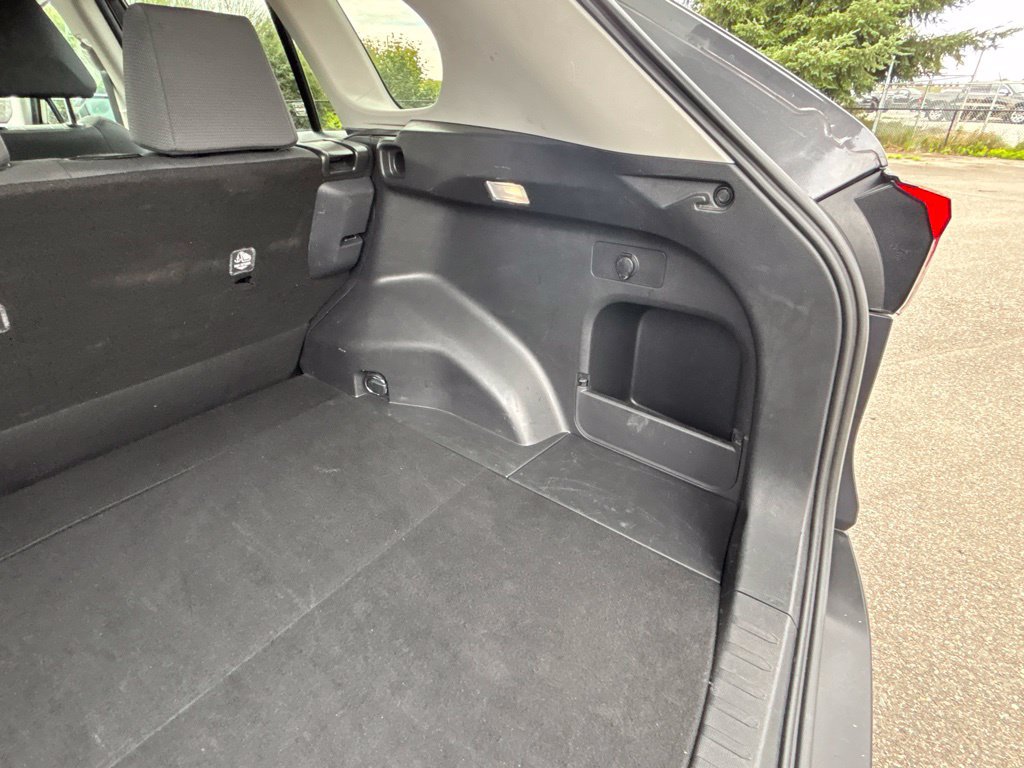 Used 2025 Toyota RAV4 XLE FWD image 35