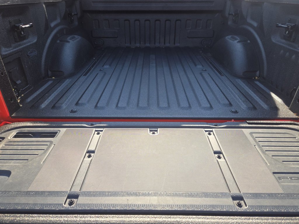 Used 2022 Ford F150 Raptor w/ Raptor 37 Performance Package AWD/4WD image 19