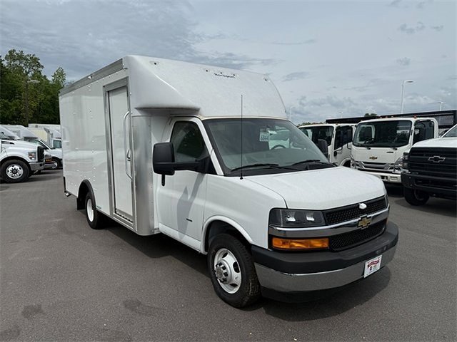New 2023 Chevrolet Express 3500 w/ Power Convenience Package image 6