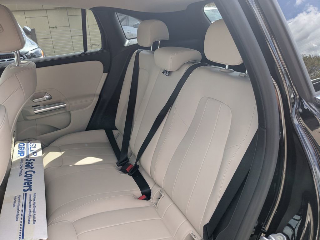 Certified 2023 Mercedes-Benz GLA 250 w/ Premium Package image 25