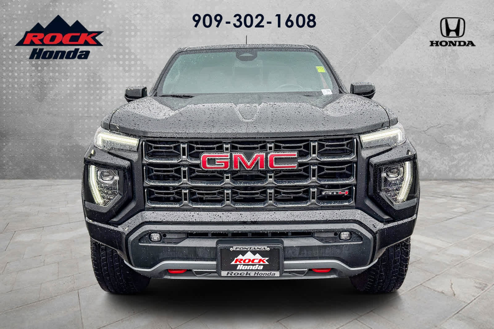 Used 2023 GMC Canyon AT4 image 2