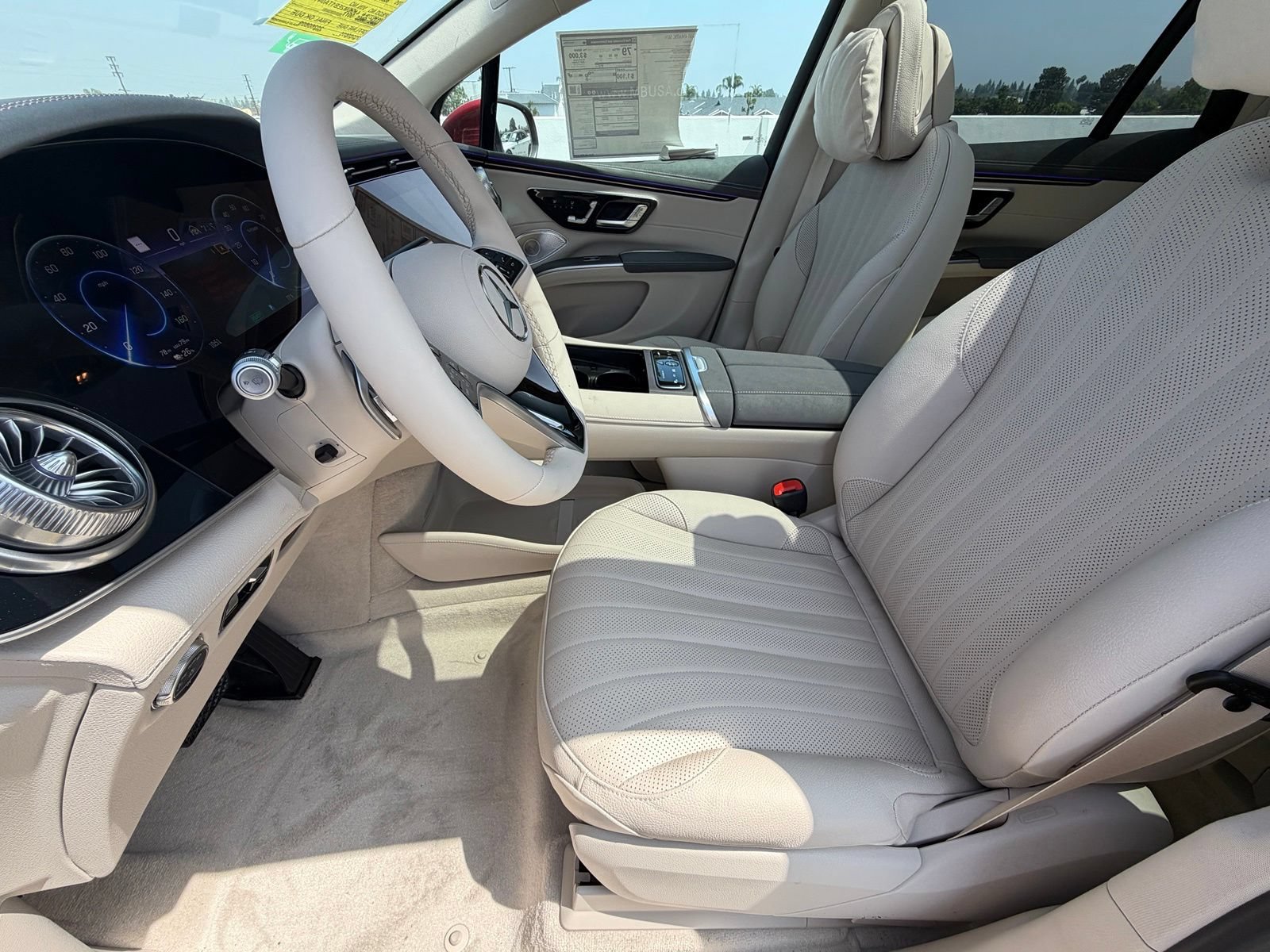 New 2026 Mercedes-Benz EQS 400 4MATIC SUV image 18