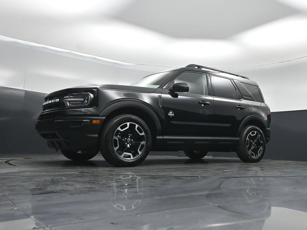 Certified 2023 Ford Bronco Sport Outer Banks w/ Tech Package AWD/4WD image 44