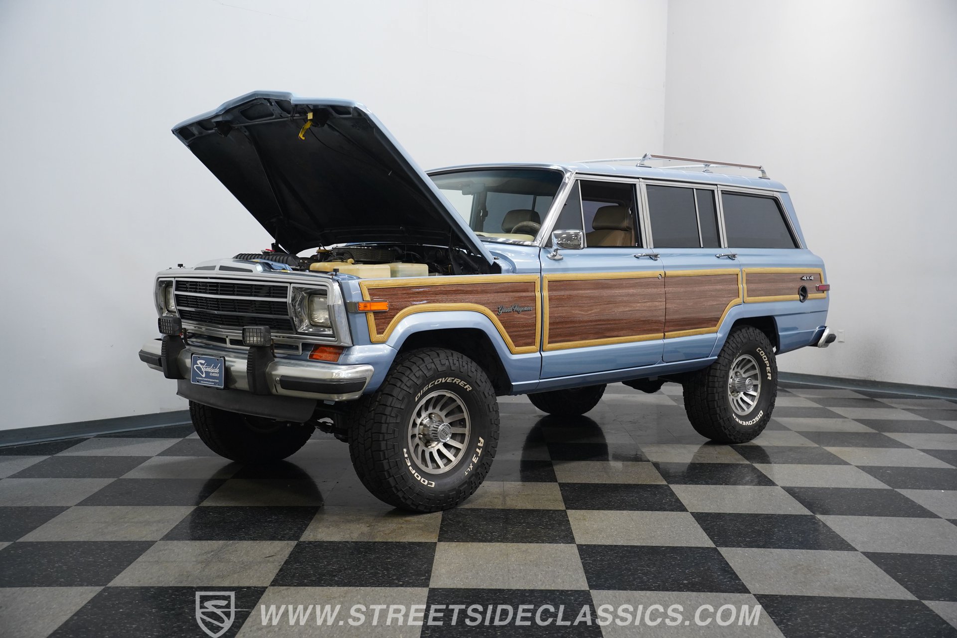 Used 1989 Jeep Grand Wagoneer AWD/4WD image 29
