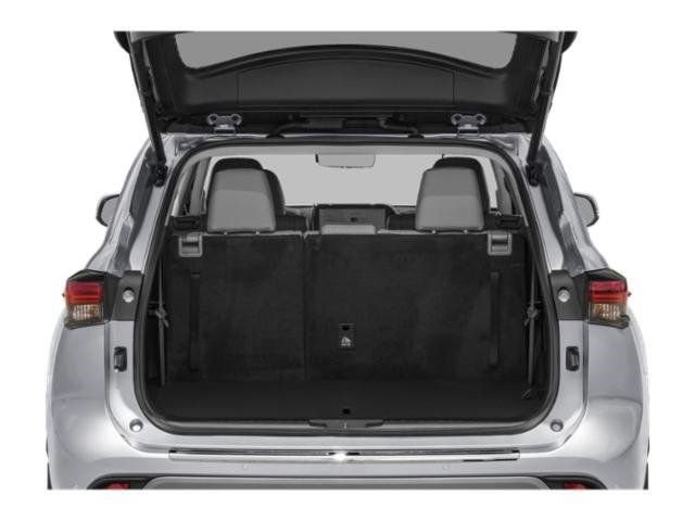 New 2026 Toyota Highlander Platinum image 11