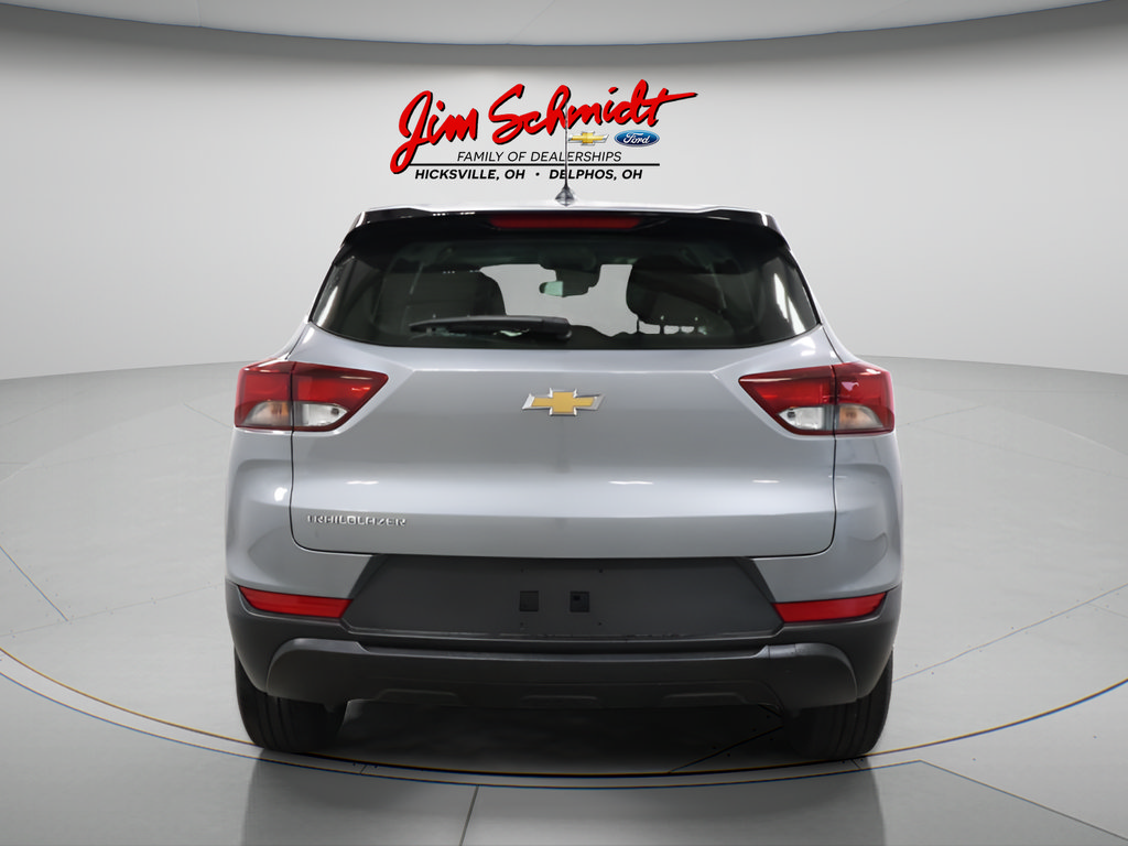 Used 2023 Chevrolet TrailBlazer LS FWD image 4