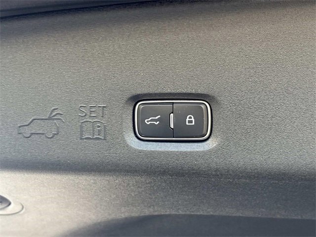 New 2026 Lincoln Navigator L Black Label image 13