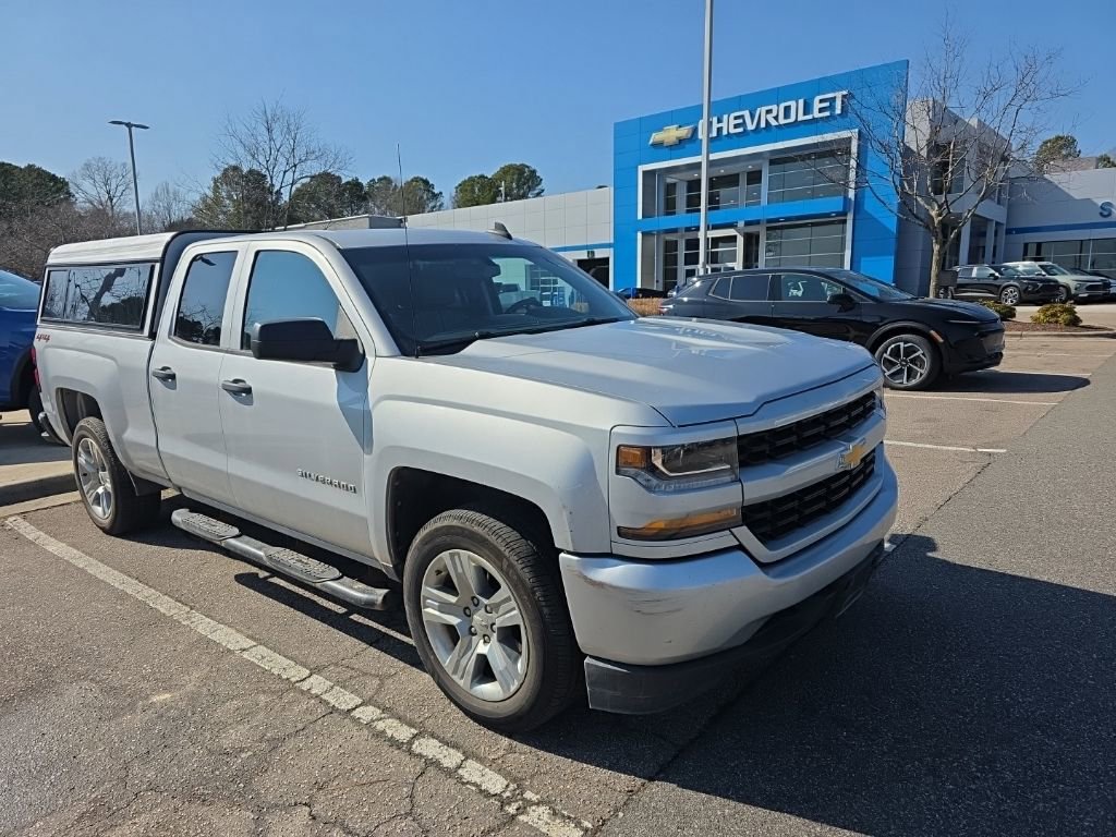 Used 2018 Chevrolet Silverado 1500 Custom w/ LPO, Street Package image 2