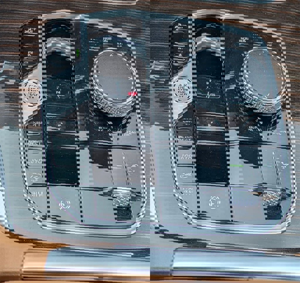 New 2025 BMW X7 xDrive40i w/ Premium Package image 20