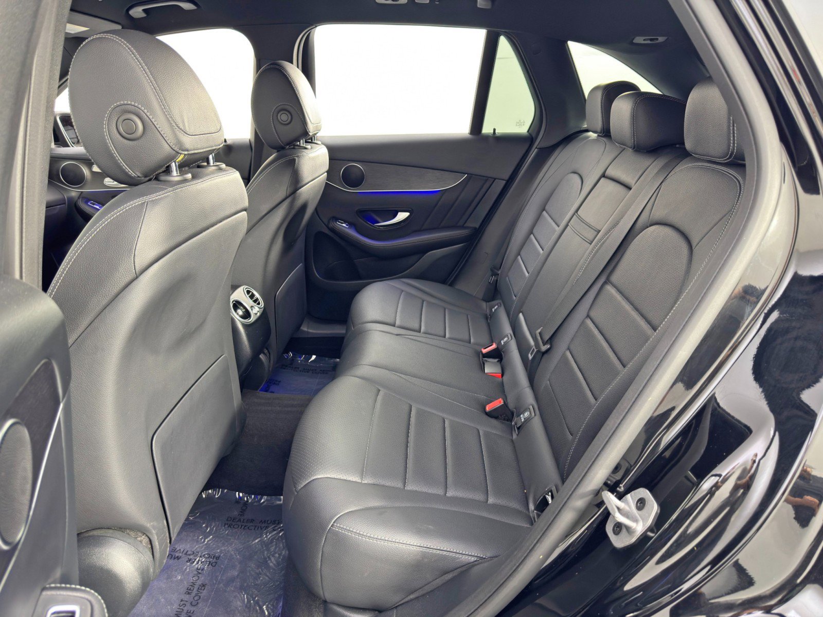 Used 2022 Mercedes-Benz GLC 300 4MATIC w/ AMG Line image 38