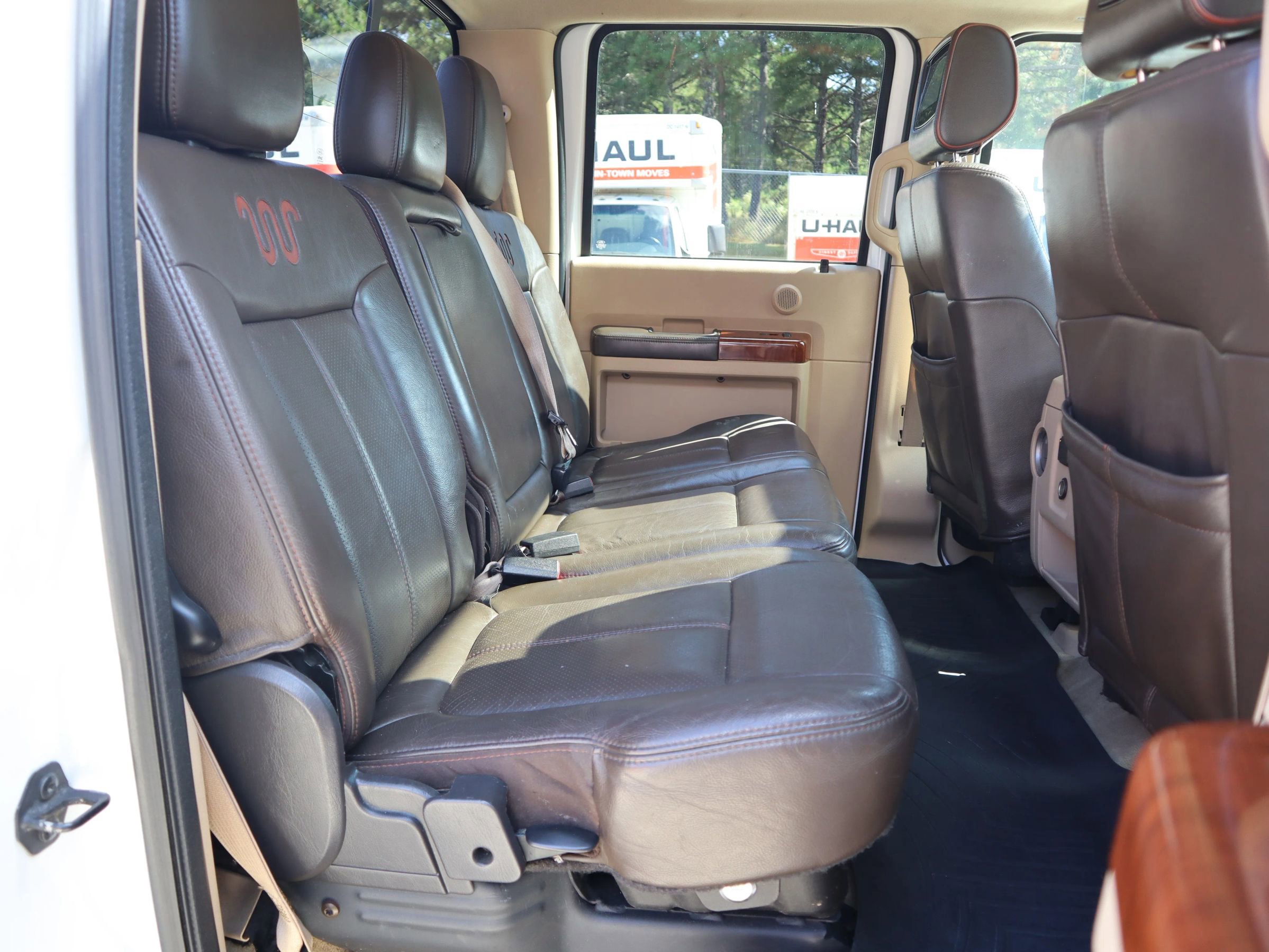 Used 2015 Ford F350 King Ranch w/ King Ranch w/Chrome Package image 31