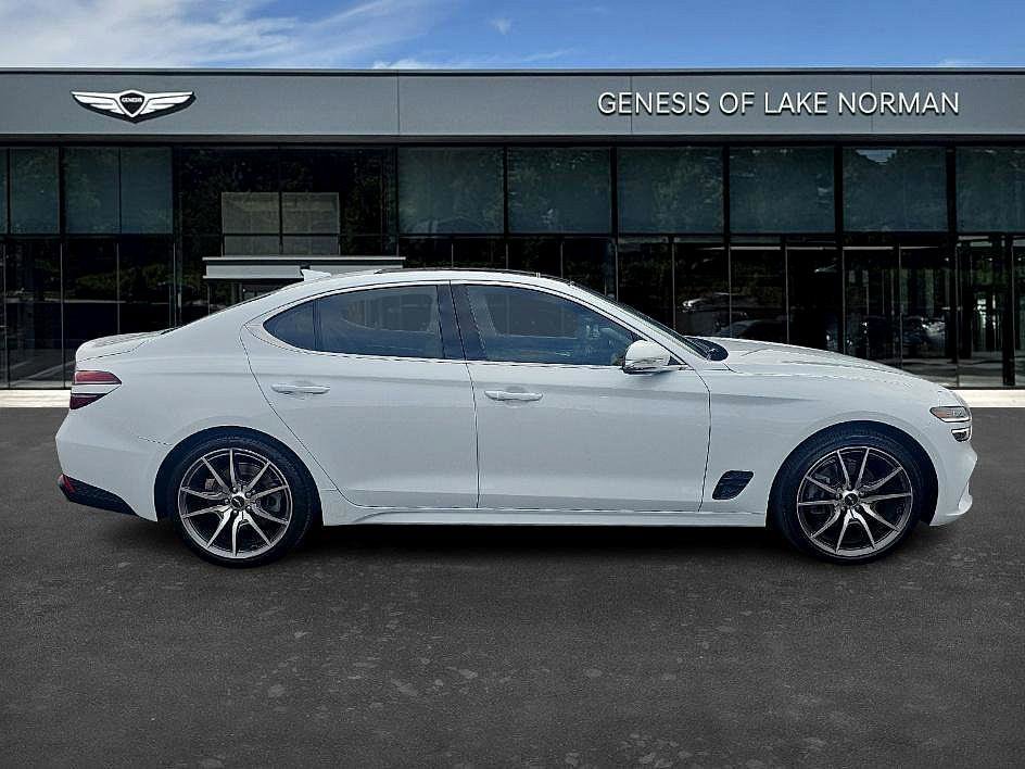 Used 2022 Genesis G70 2.0T w/ Prestige Package image 3
