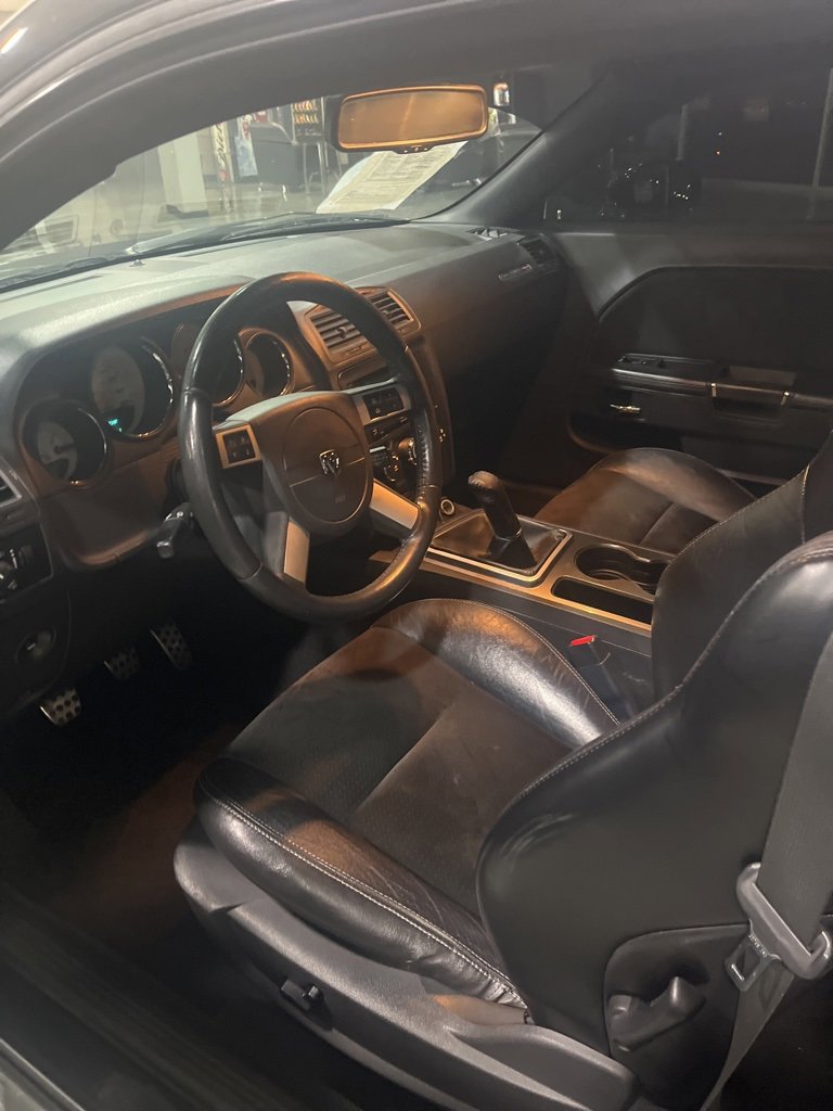 Used 2010 Dodge Challenger SRT8 w/ SRT Option Group II image 9