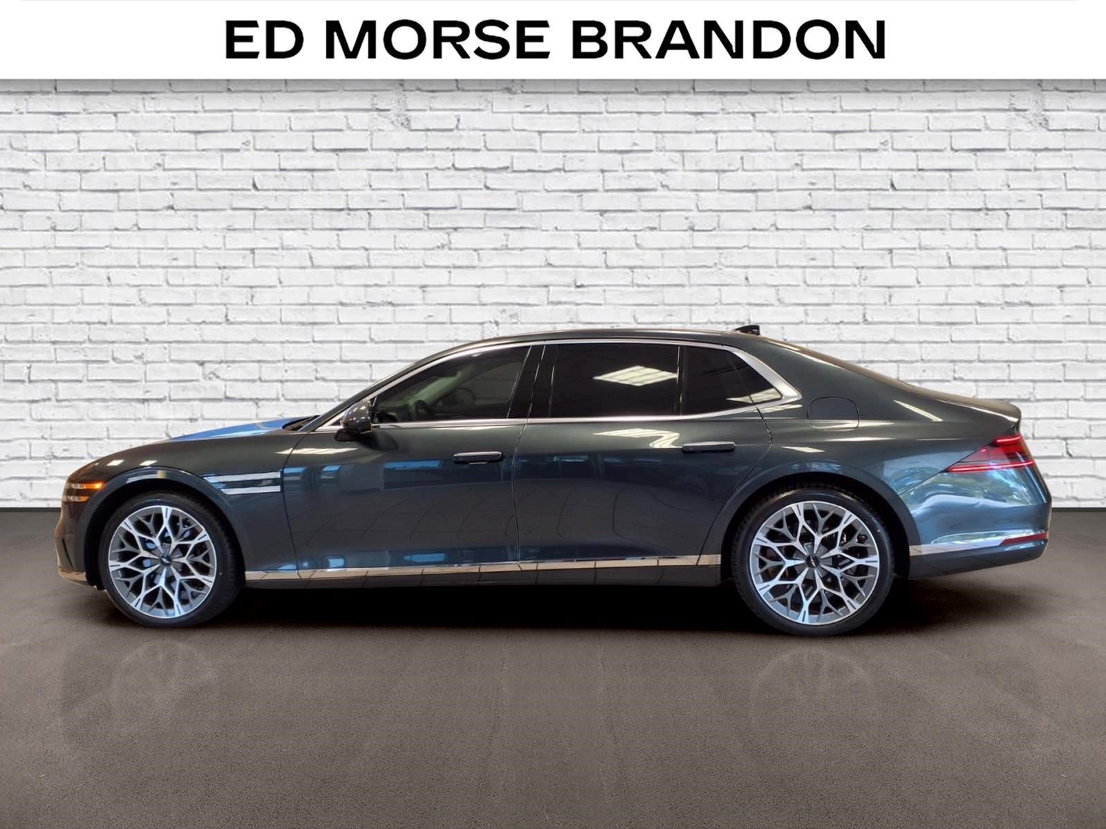 Used 2023 Genesis G90 3.5T AWD/4WD video 2