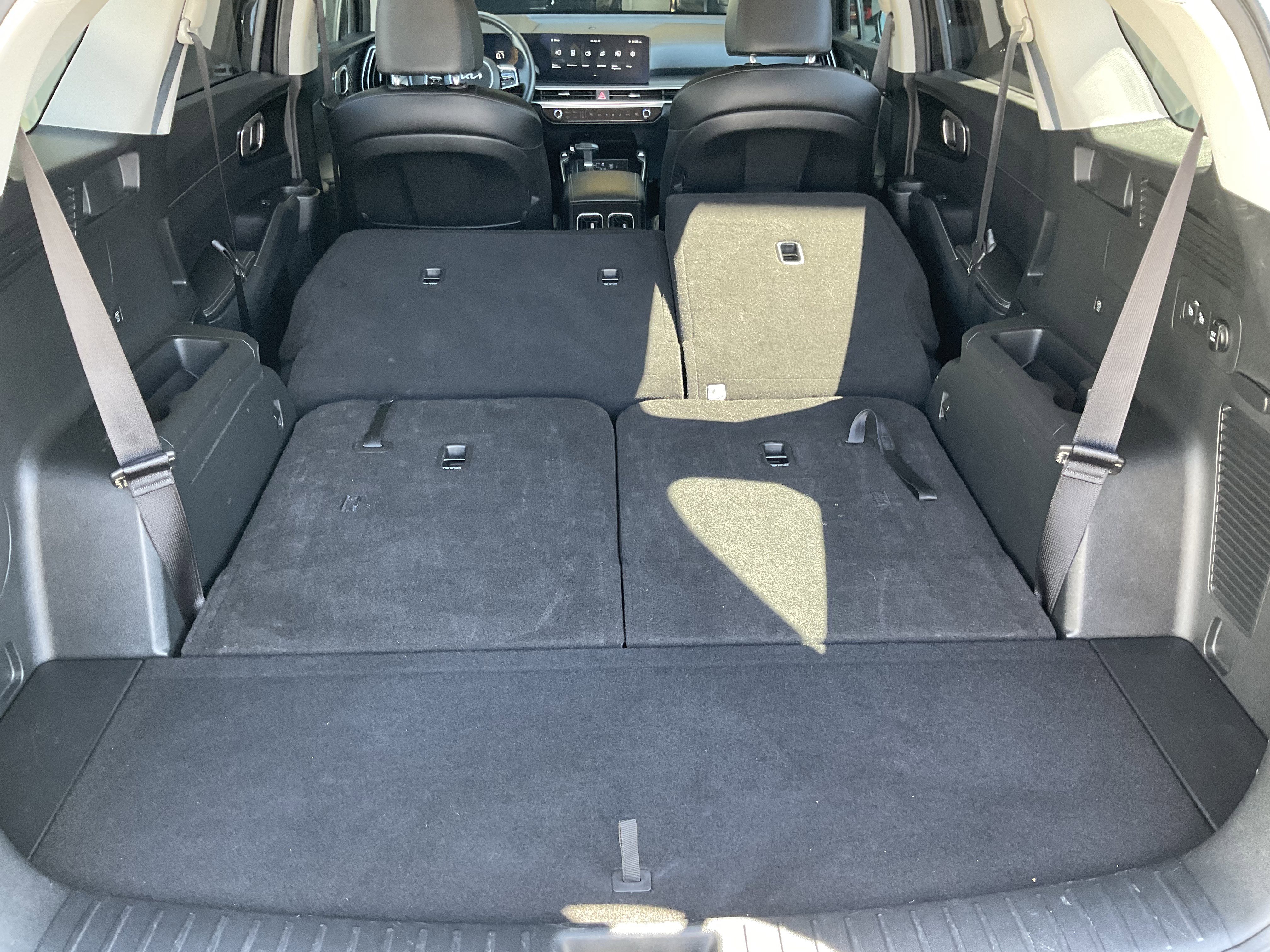 Used 2024 Kia Sorento S image 48