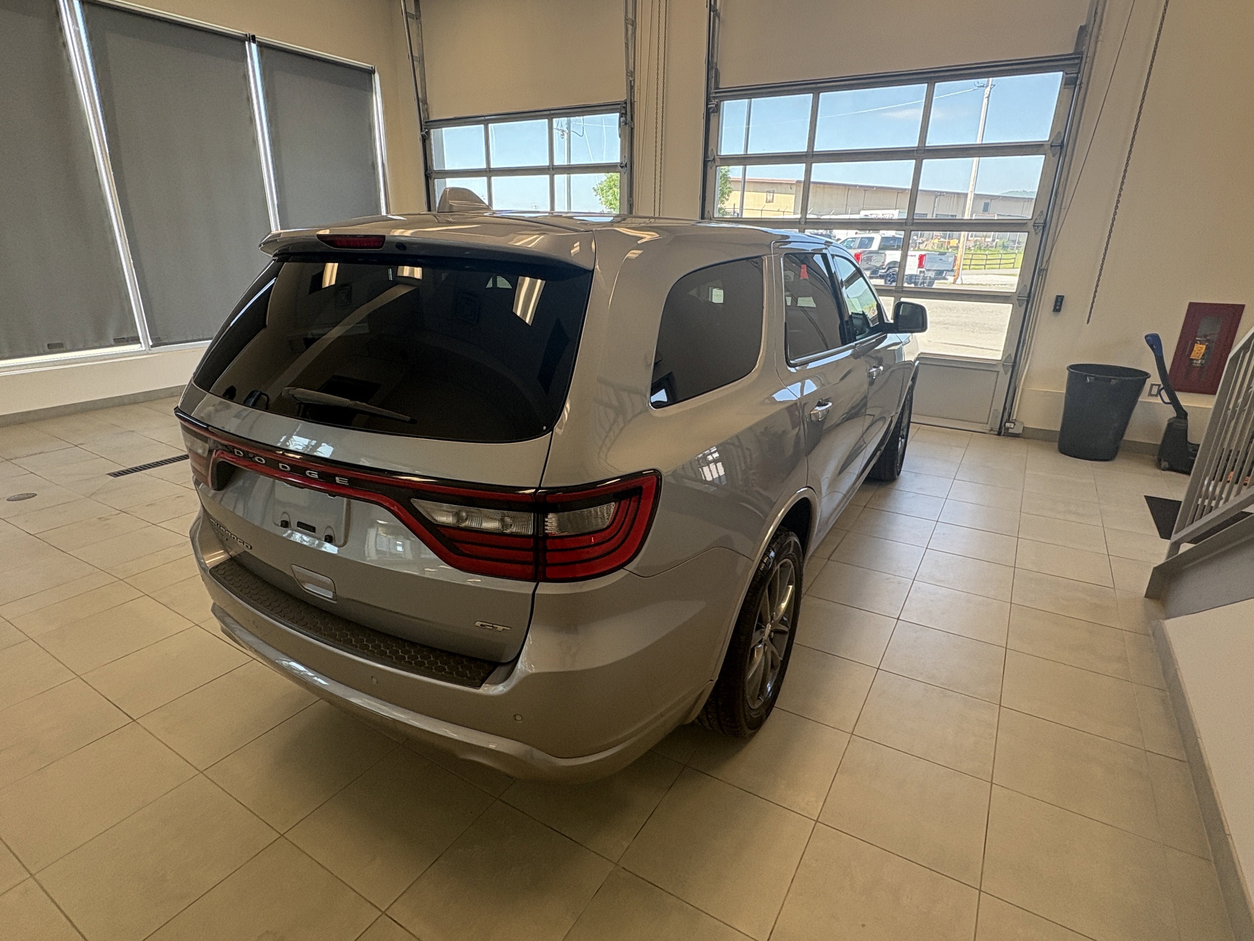 Used 2017 Dodge Durango GT w/ Nav & Power Liftgate Group AWD/4WD image 3