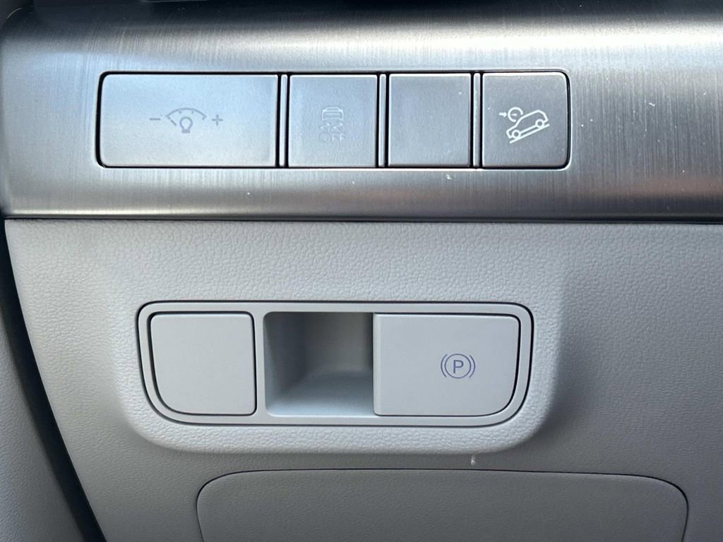 New 2026 Hyundai Kona SEL Premium FWD image 25