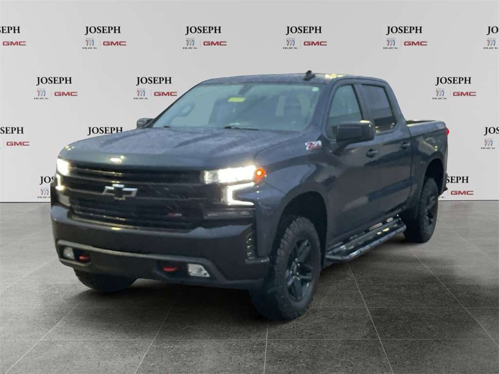 Used 2020 Chevrolet Silverado 1500 LT Trail Boss image 3