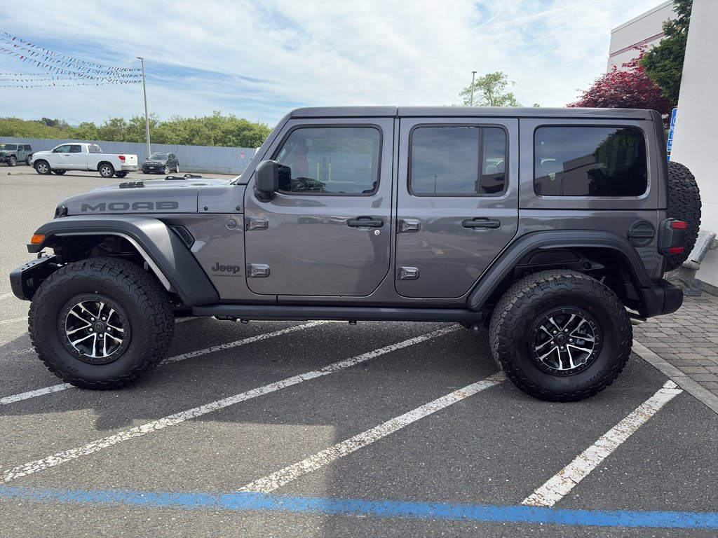 Used 2026 Jeep Wrangler Unlimited Rubicon 392 w/ Quick Order Package 27X Moab AWD/4WD image 7