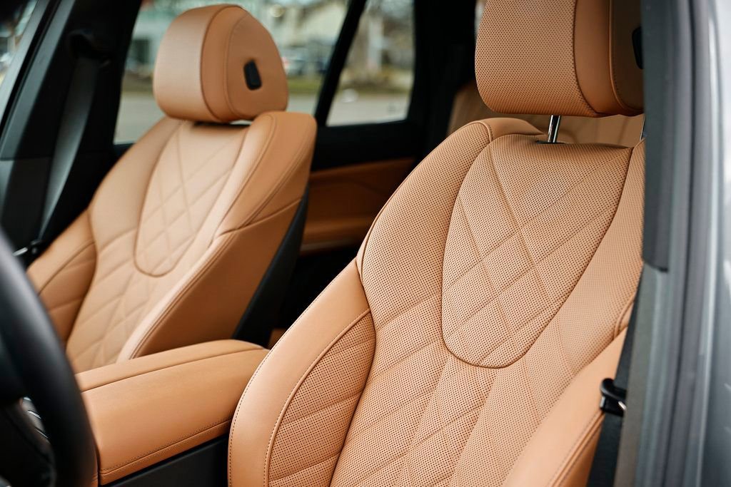 Certified 2025 BMW X5 sDrive40i w/ Premium Package image 21