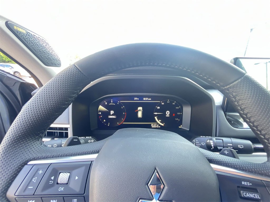 New 2025 Mitsubishi Outlander SE image 15