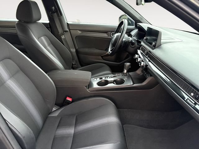 Used 2025 Honda Civic Sport image 14