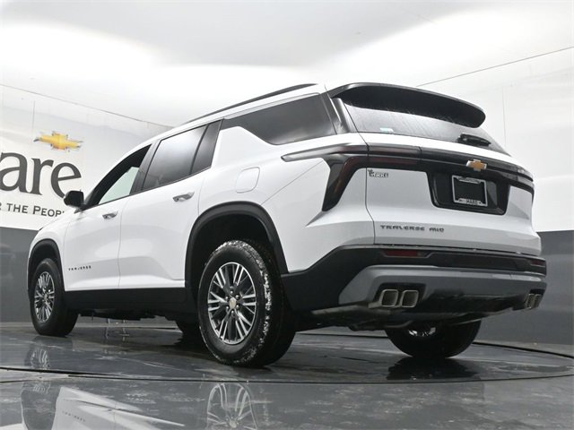 New 2026 Chevrolet Traverse LT w/ LPO, Floor Liner Package image 5