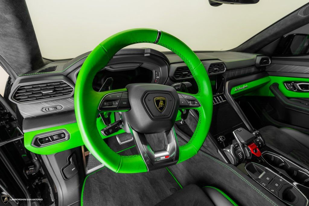 Used 2024 Lamborghini Urus S image 36