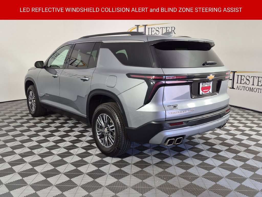 Certified 2025 Chevrolet Traverse LT AWD/4WD image 8