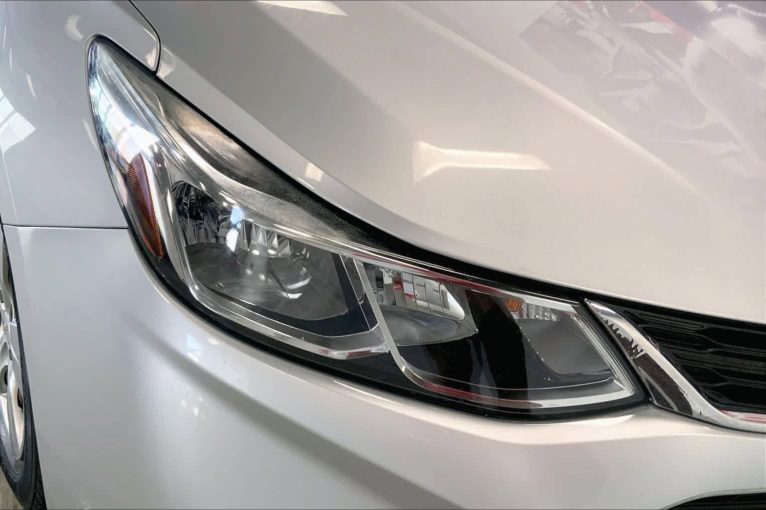 Used 2017 Chevrolet Cruze LS image 29