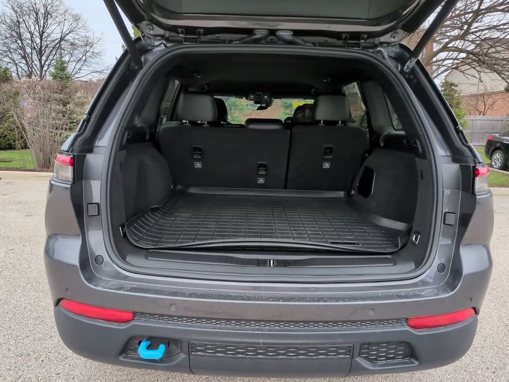Used 2022 Jeep Grand Cherokee Trailhawk image 10