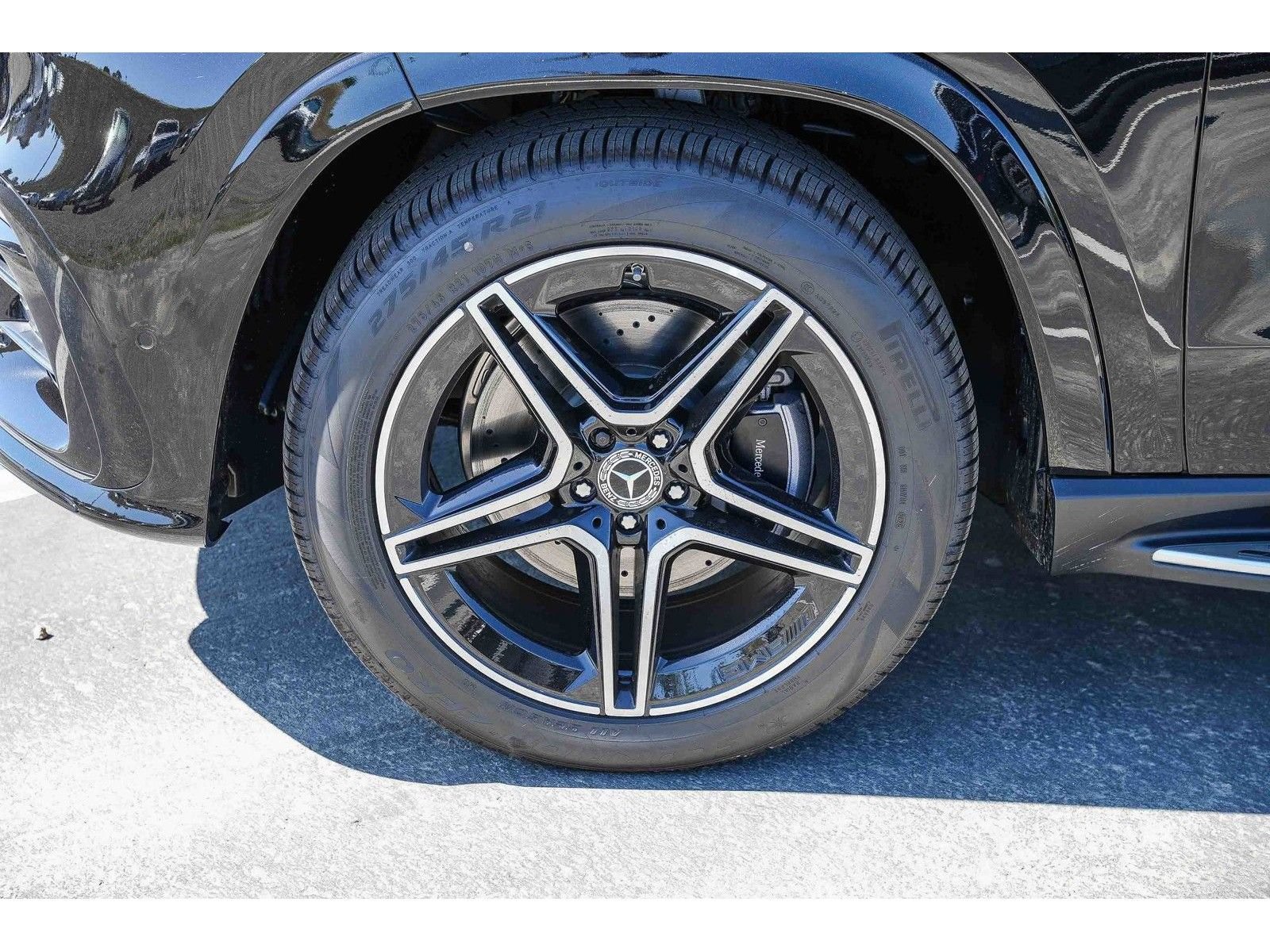 New 2026 Mercedes-Benz GLS 450 4MATIC image 9